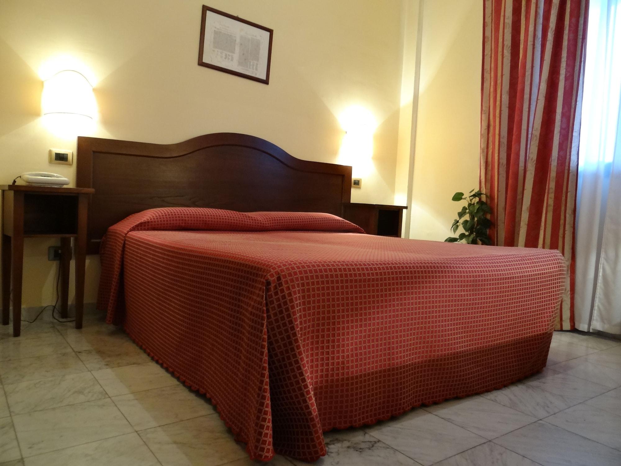 Hotel Albatros Calenzano Buitenkant foto