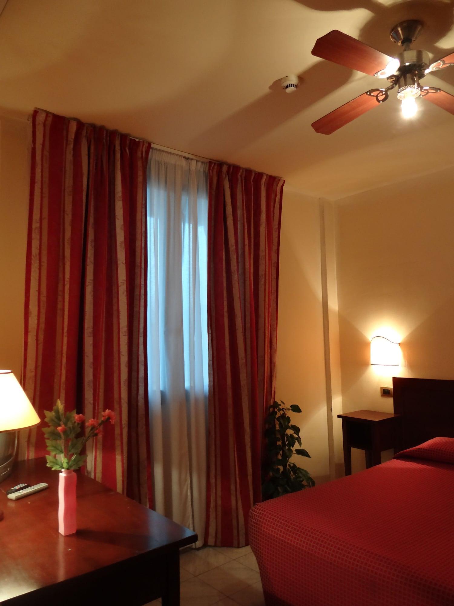 Hotel Albatros Calenzano Buitenkant foto