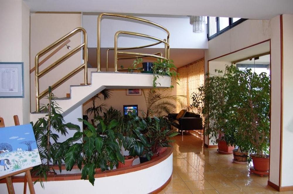Hotel Albatros Calenzano Buitenkant foto