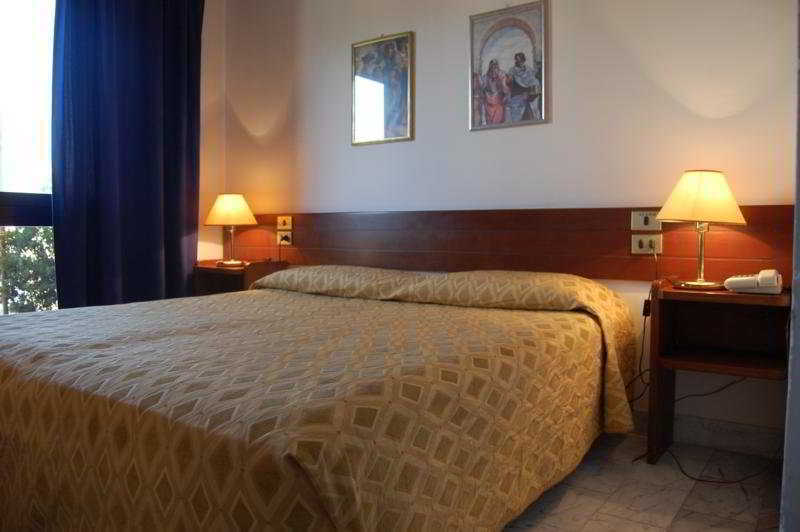 Hotel Albatros Calenzano Buitenkant foto