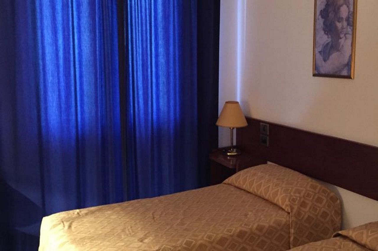 Hotel Albatros Calenzano Buitenkant foto